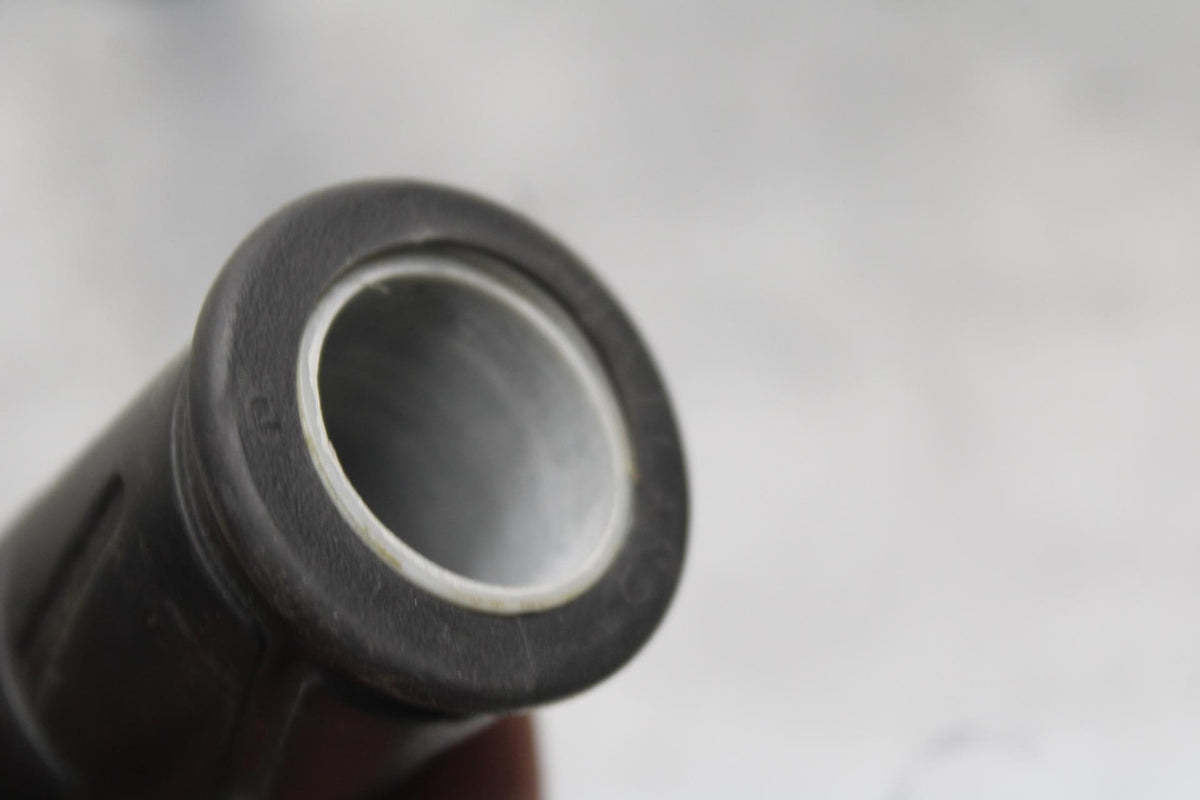 15-16 KAWASAKI EX300 RIGHT THROTTLE GRIP BB635