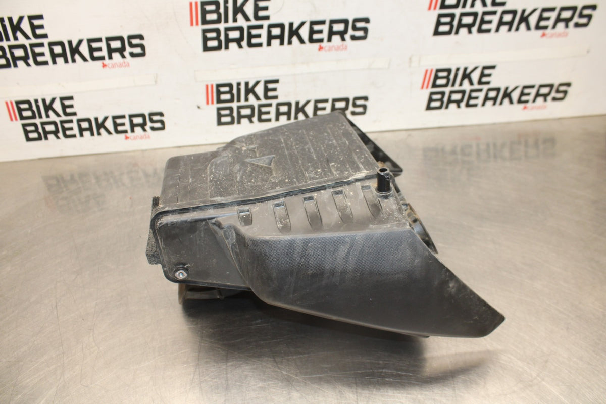 22-25 YAMAHA YZF R7 AIRBOX AIR INTAKE FILTER BOX BB940