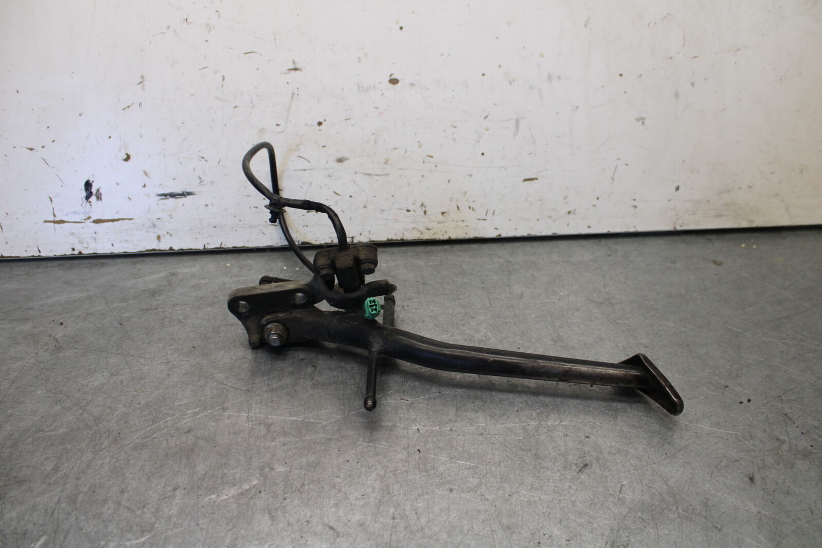 05-06 SUZUKI GSXR1000 KICKSTAND SIDE KICK STAND 42310-40F20 BB663