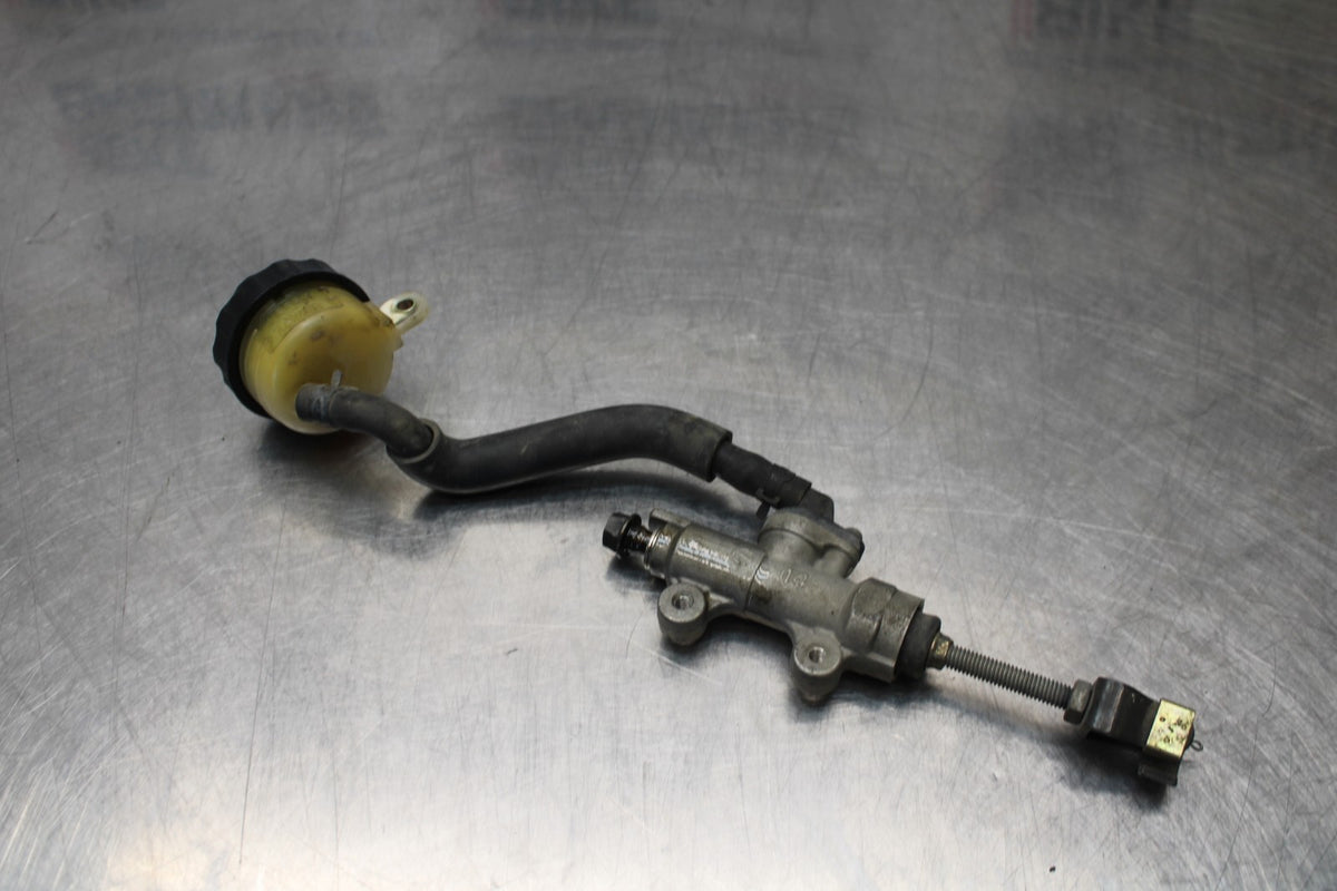 01-06 HONDA CBR600F4I REAR BACK BRAKE MASTER CYLINDER W RESERVOIR BB185
