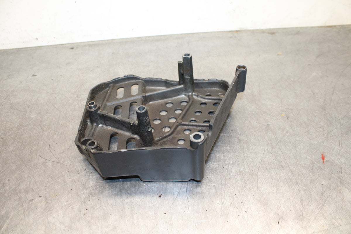 91-92 SUZUKI GSXR750 M  ENGINE SPROCKET COVER BB125