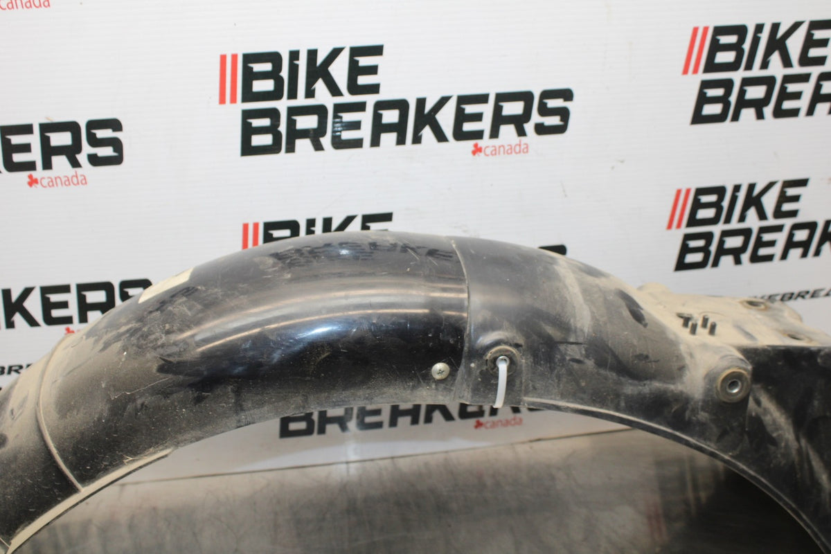77 SUZUKI GS750 REAR BACK FENDER MUD GUARD BB779