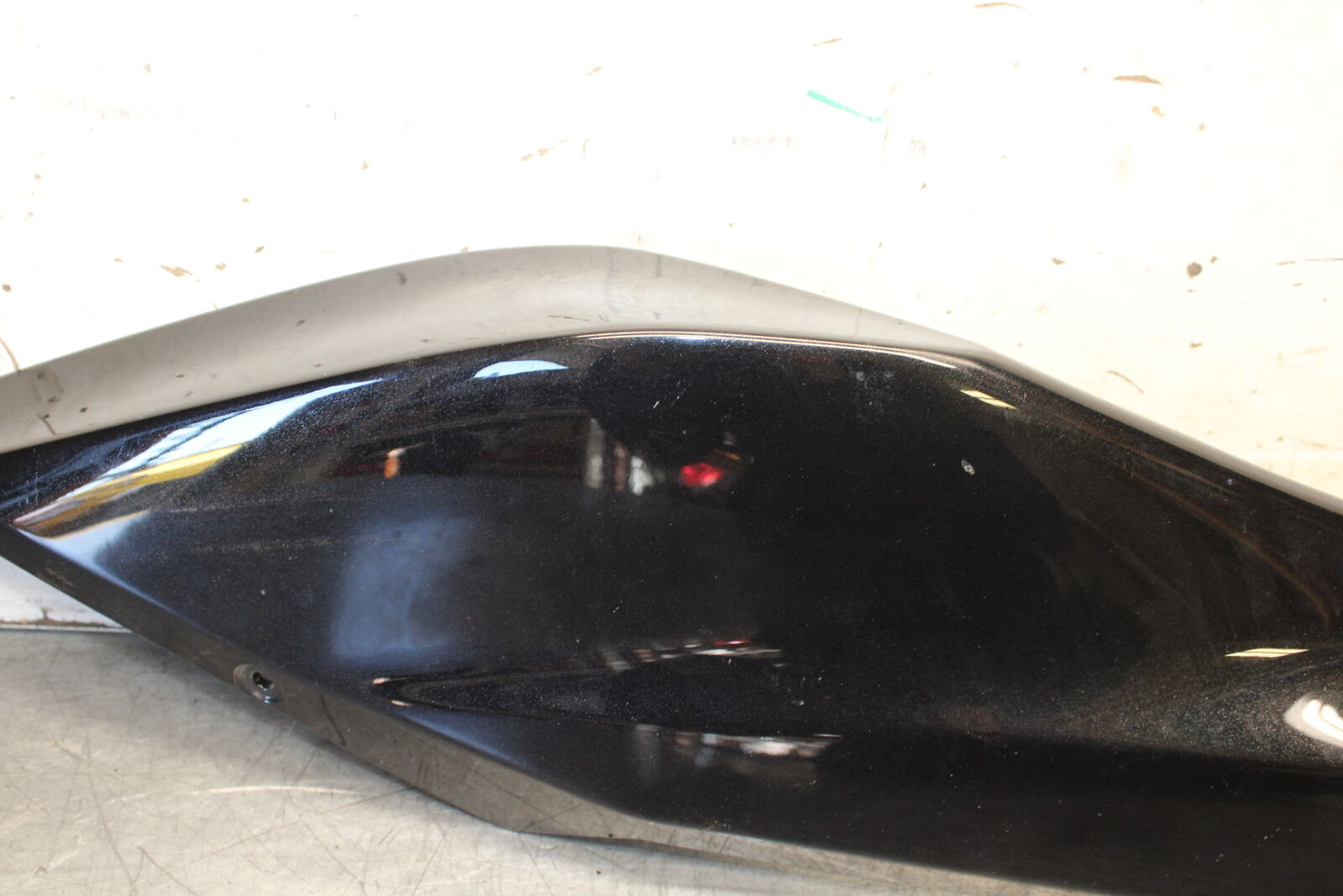 19-22 KAWASAKI Z400 RIGHT REAR BACK TAIL FAIRING COWL SHROUD BB708