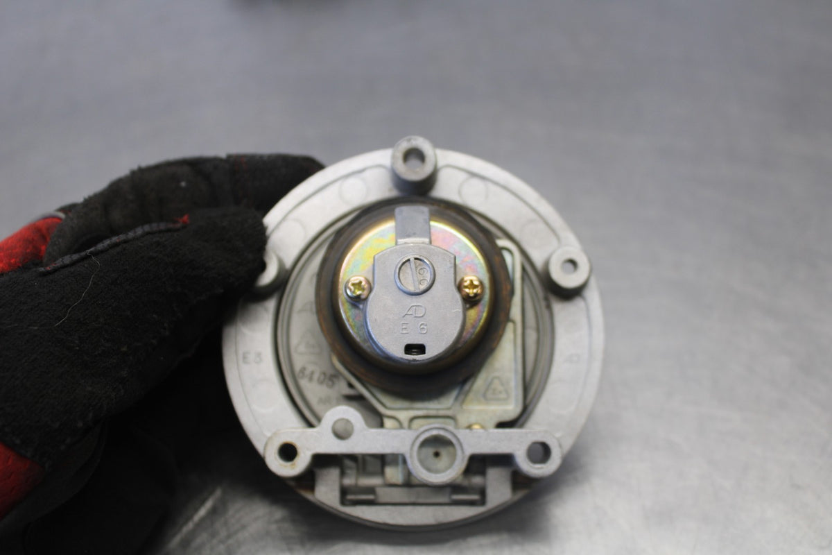 09-15 YAMAHA FZ6R IGNITION LOCK KEY SET W/ GAS CAP BB686