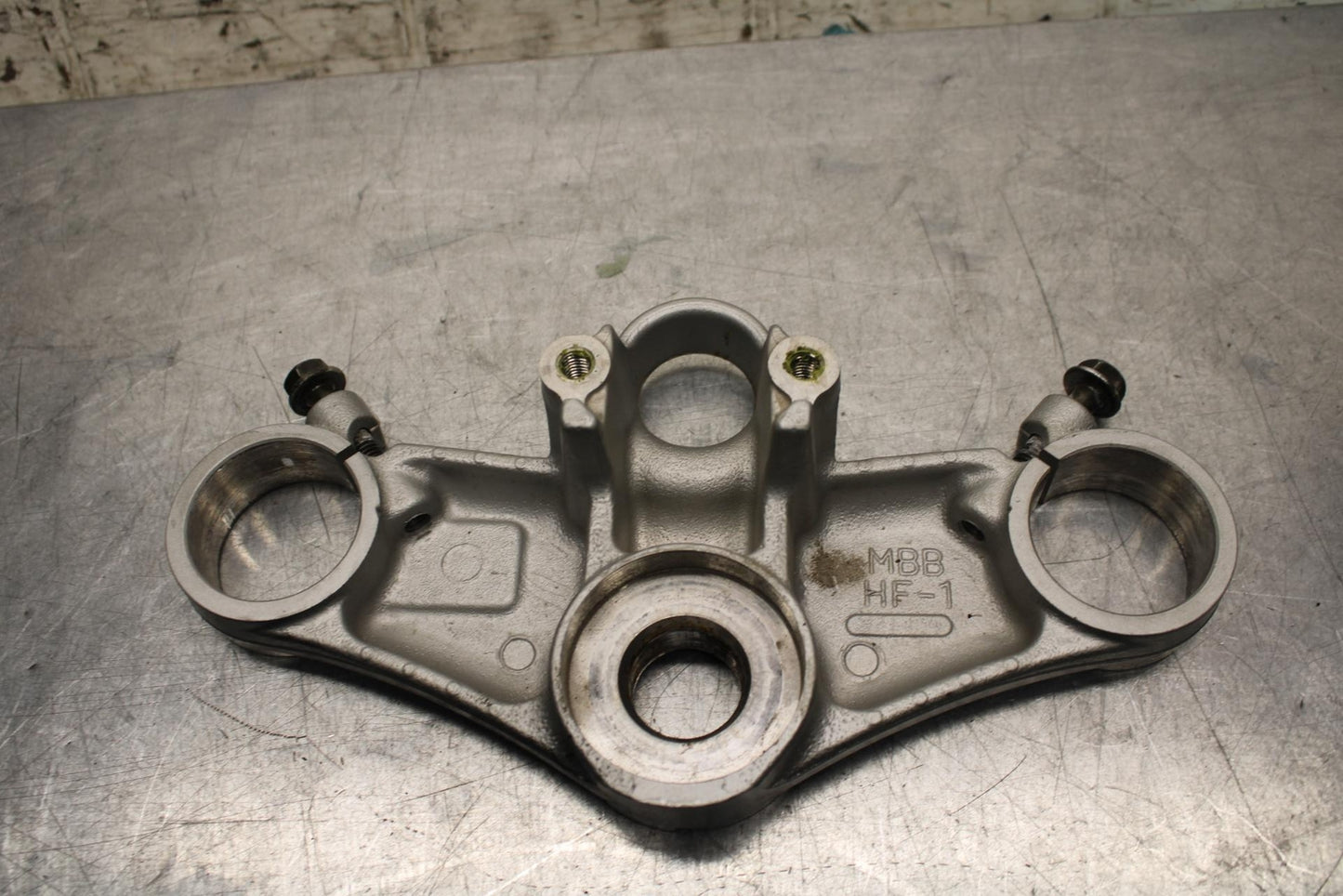 2000 Honda Super Hawk 1000 VTR1000F FORKS UPPER TRIPLE TREE CLAMP BB577