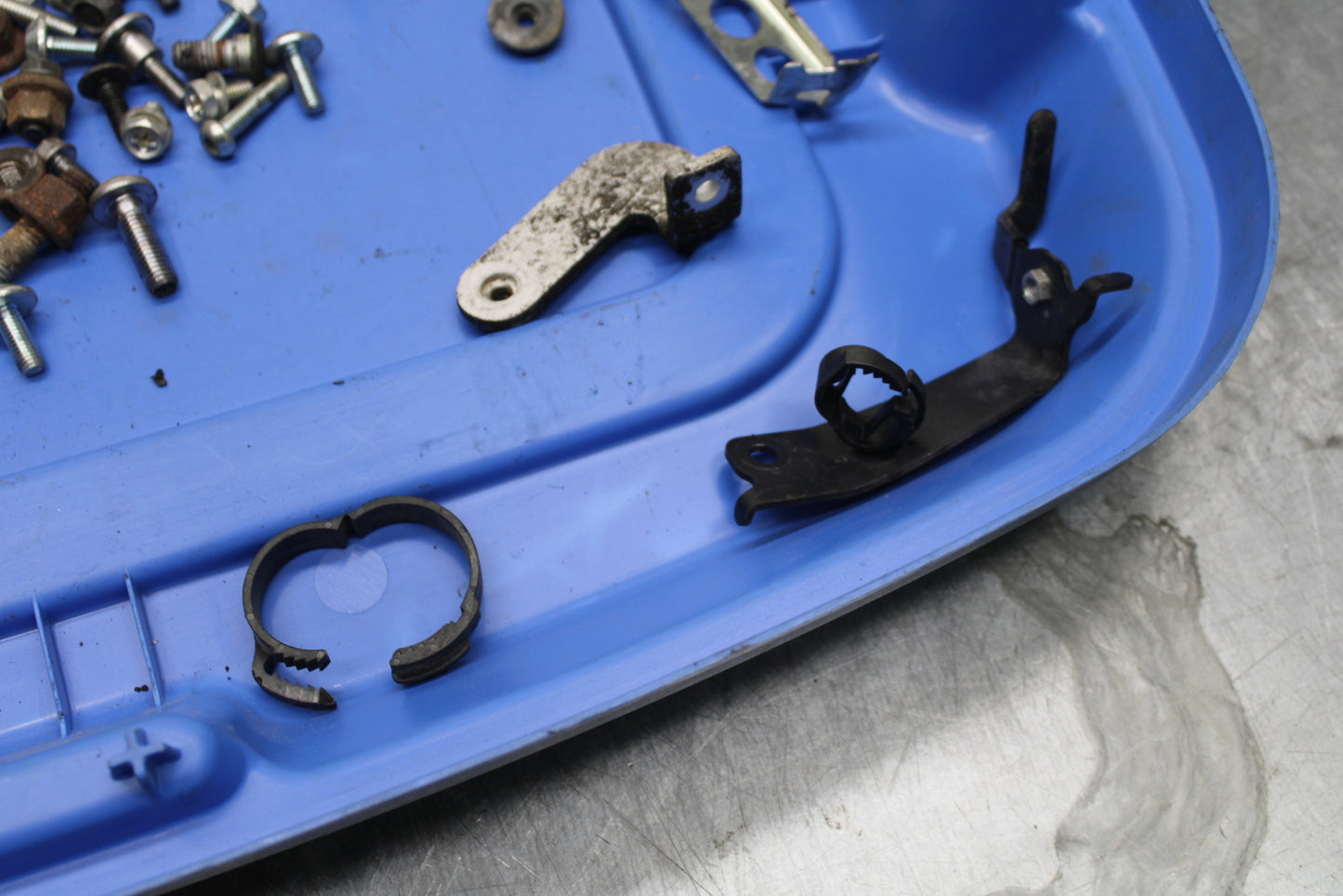08-10 SUZUKI GSXR 600 MOUNTING BOLTS HARDWARE MOTOR SCREWS BB132