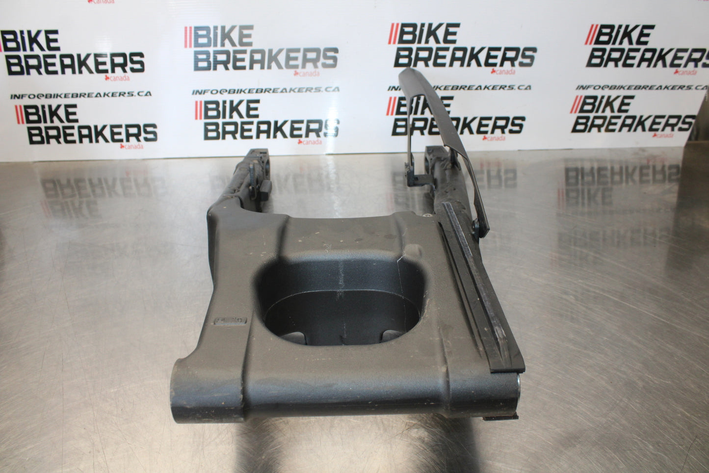 23-24 KAWASAKI NINJA ZX14R NEW!! REAR SWINGARM BACK SUSPENSION SWING ARM BB169