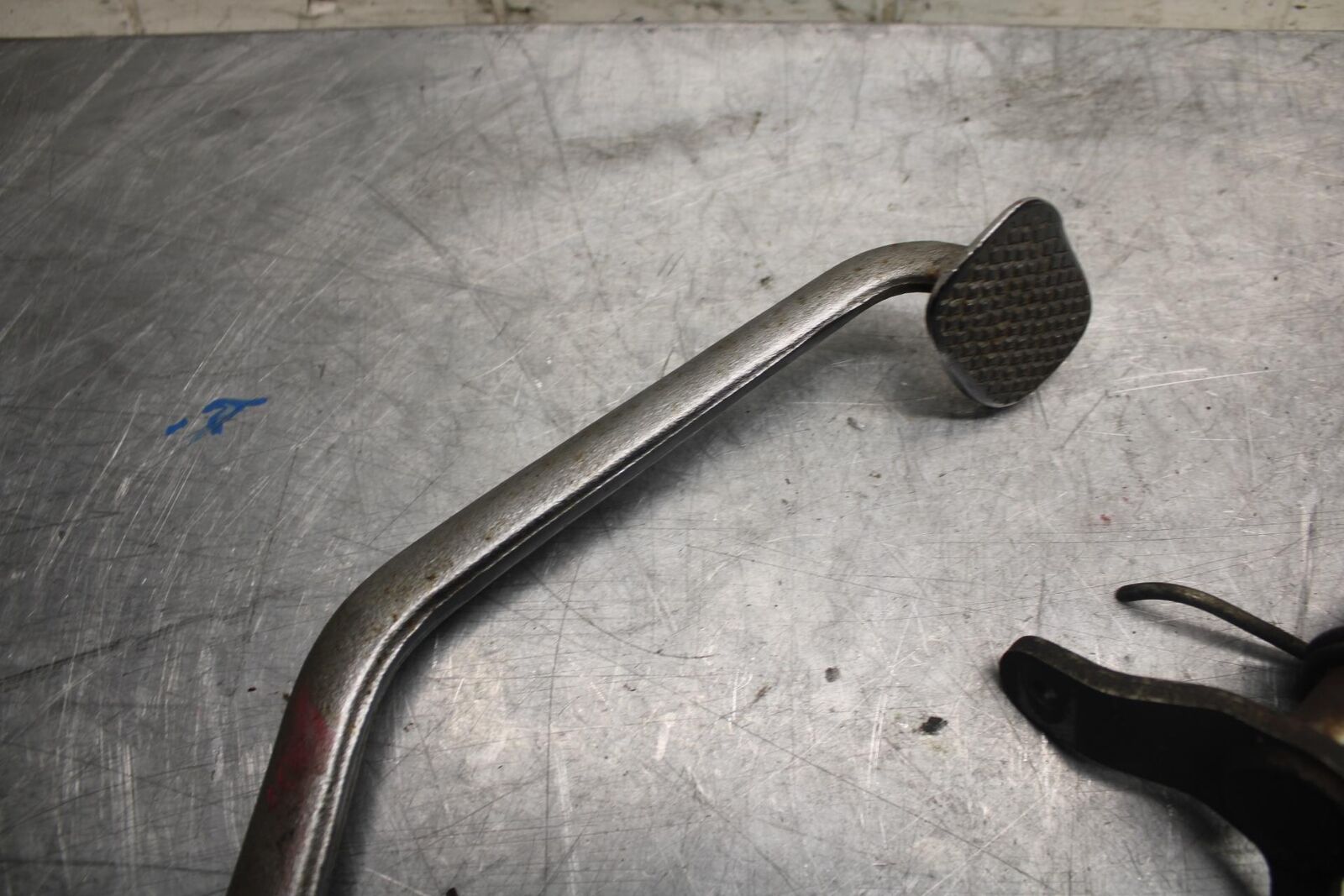 1981 Suzuki GS850G RIGHT REARSET BRAKE FOOT PEDAL BB37