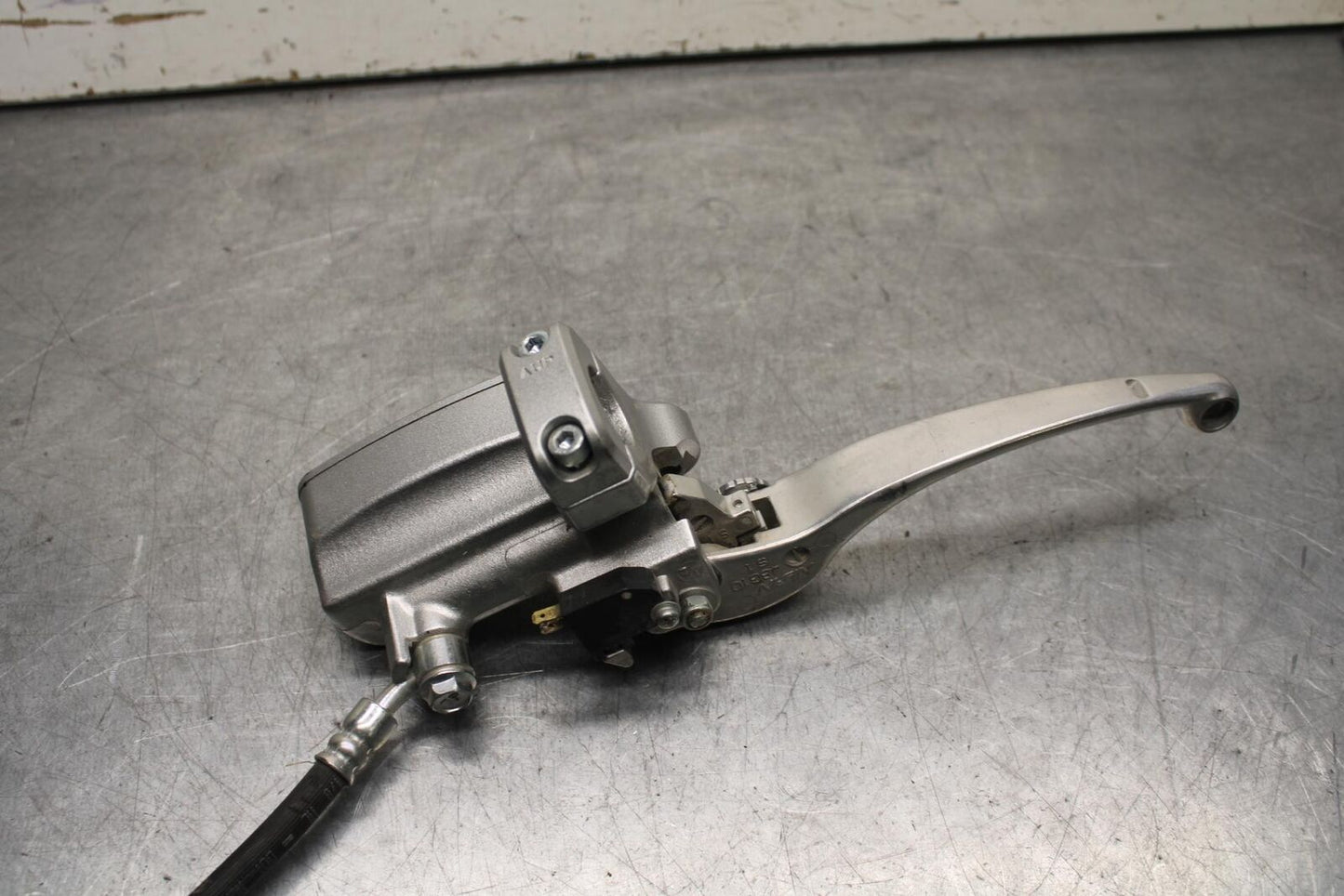 2013 Suzuki Boulevard C50T FRONT BRAKE MASTER CYLINDER BB625