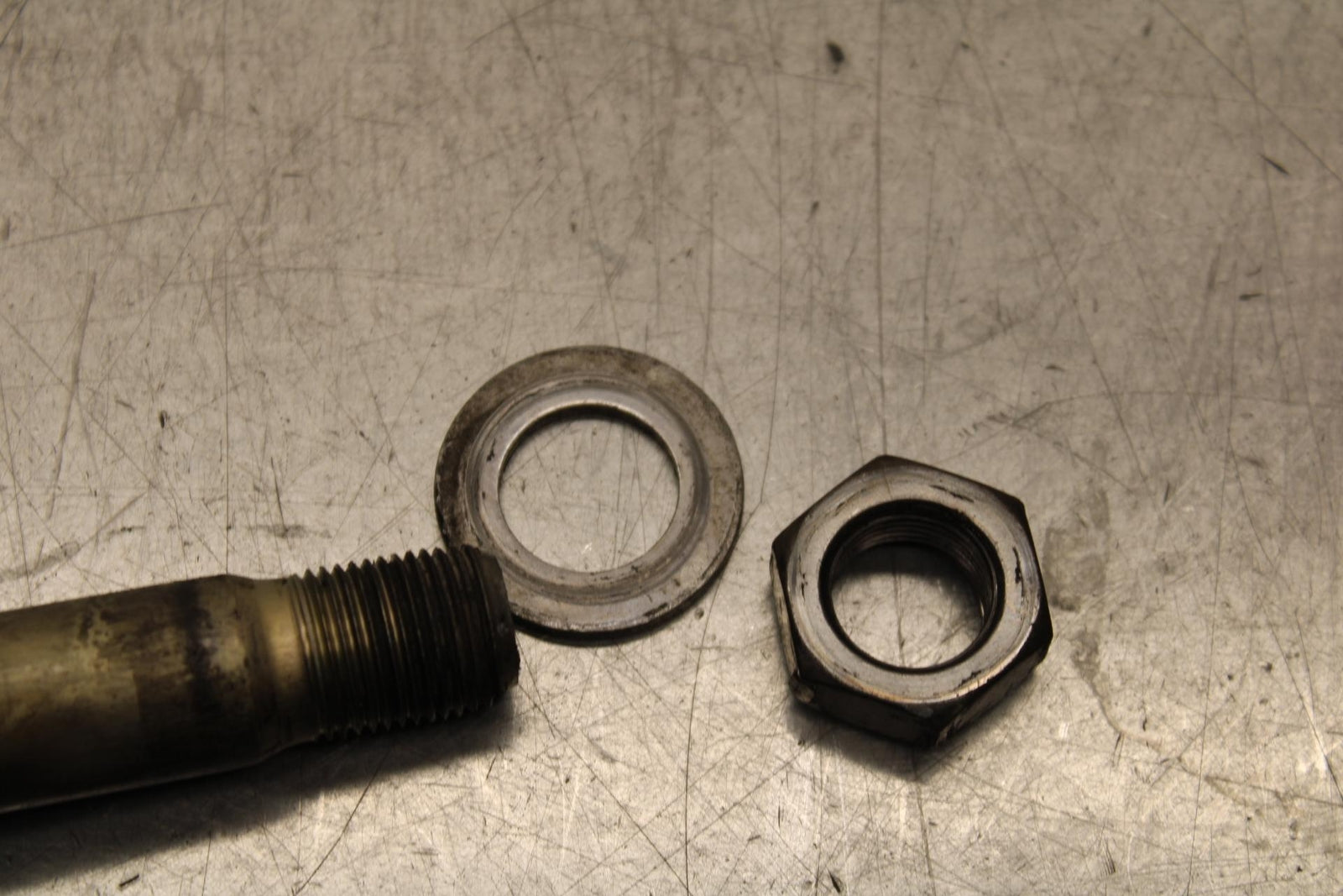 2012 Triumph Daytona 675R REAR AXLE BACK WHEEL RIM PIVOT BOLT AXEL BB589
