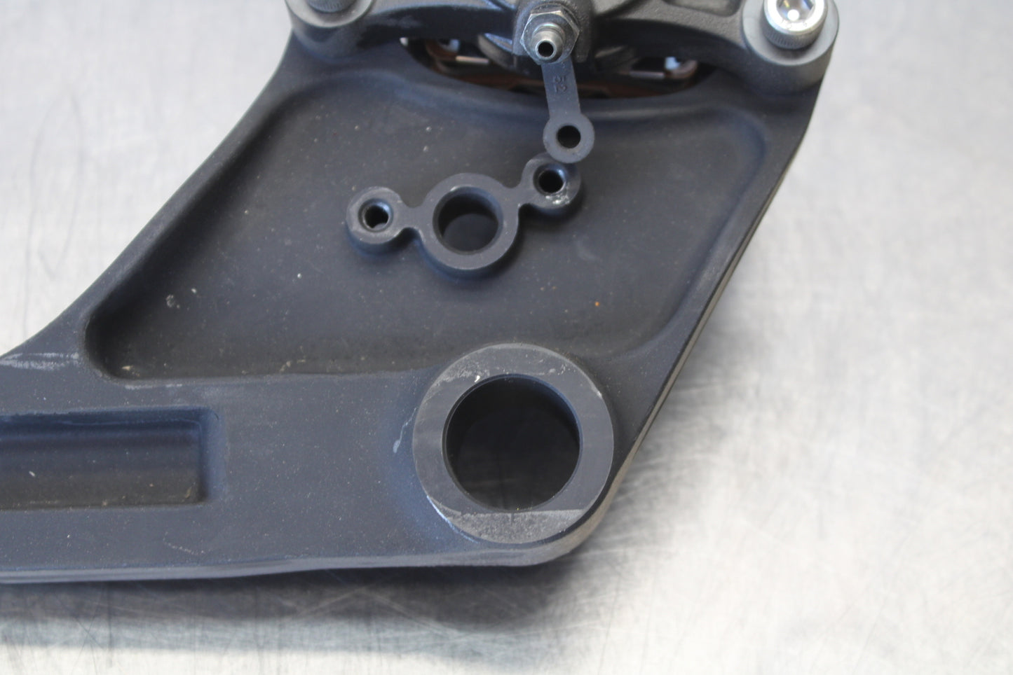 23-24 KAWASAKI NINJA ZX14R REAR BACK BRAKE CALIPER W MOUNT BRACKET BB169