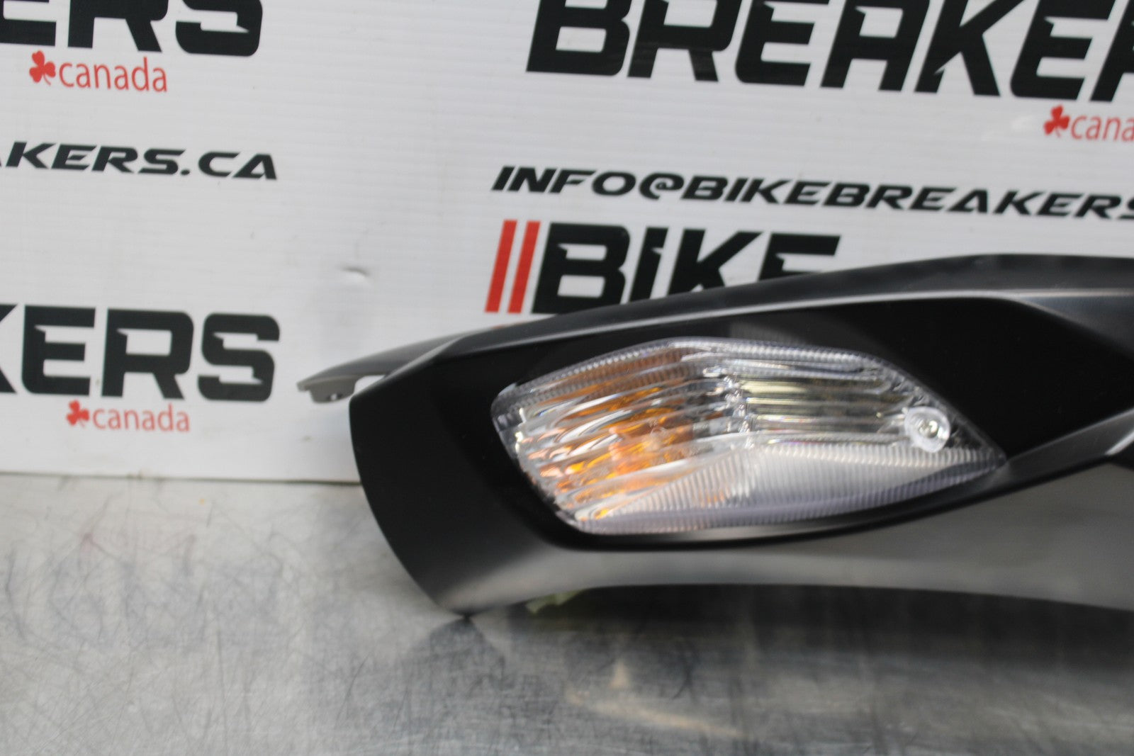 23-24 KAWASAKI NINJA ZX14R NEW!! RIGHT REAR BACK TAIL FAIRING COWL & LIGHT BB764