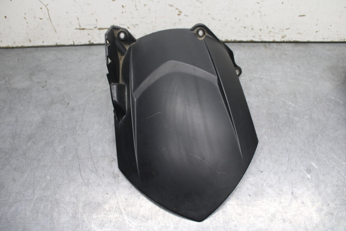 07-08 YAMAHA YZF R1 REAR BACK WHEEL TIRE HUGGER FENDER BB724