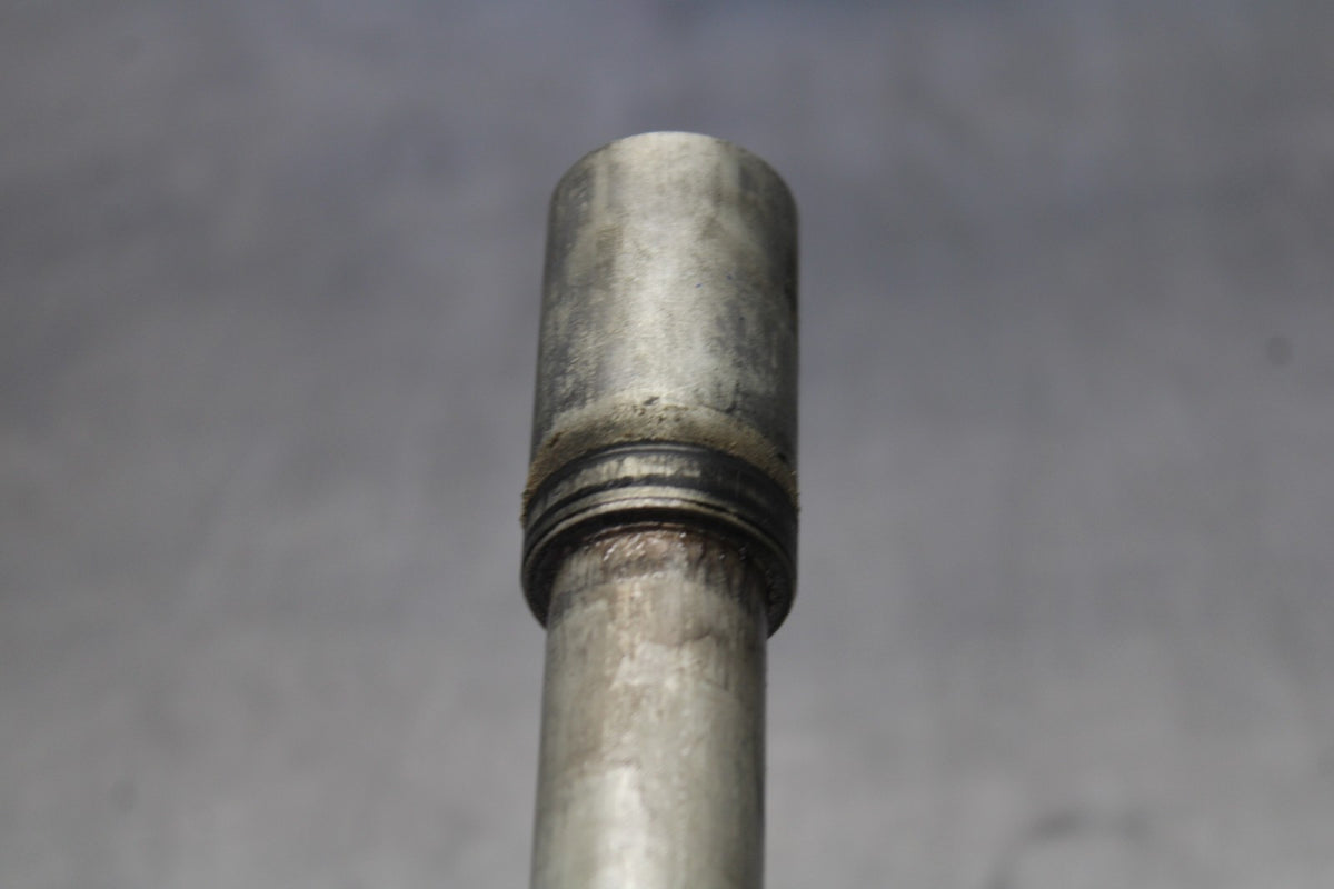 18 SUZUKI GSXR750 FRONT WHEEL RIM AXLE PIVOT BOLT BB891