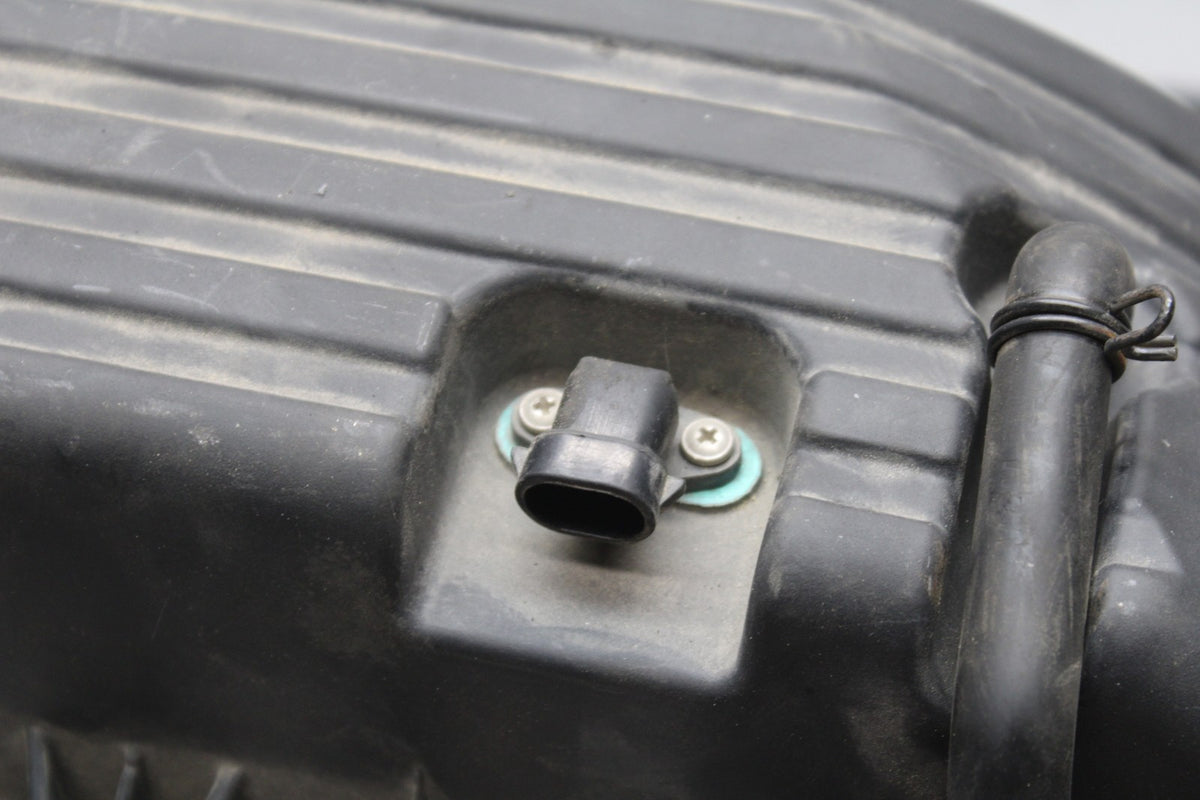 08 APRILIA SHIVER 750 AIRBOX AIR INTAKE FILTER BOX BB551