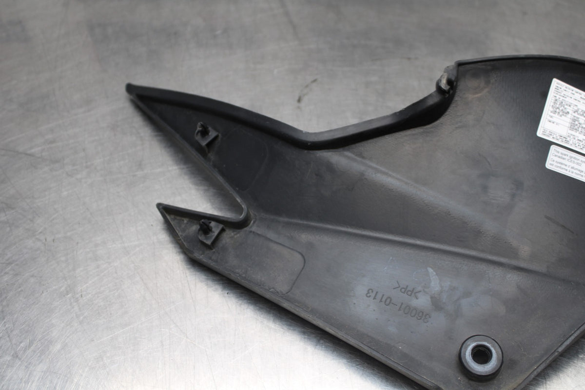 09 KAWASAKI NINJA 250R LEFT FRONT SIDE SEAT SADDLE PANEL TRIM COWL FAIRING BB824