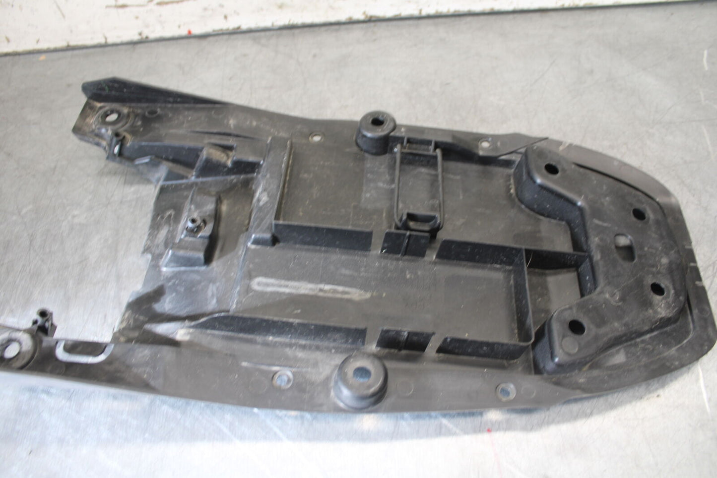 17-24 SUZUKI SV650 REAR BACK TAIL UNDERTAIL FAIRING COWL FENDER BB706
