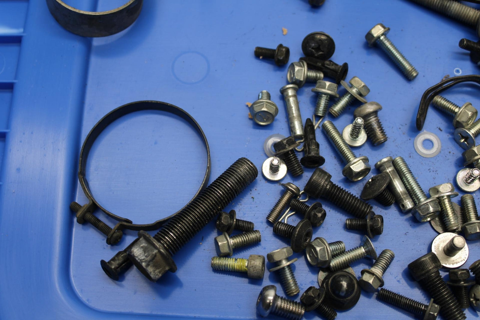 15-16 KAWASAKI EX300 MISCELLANEOUS MOUNTING BOLTS HARDWARE MOTOR BB635