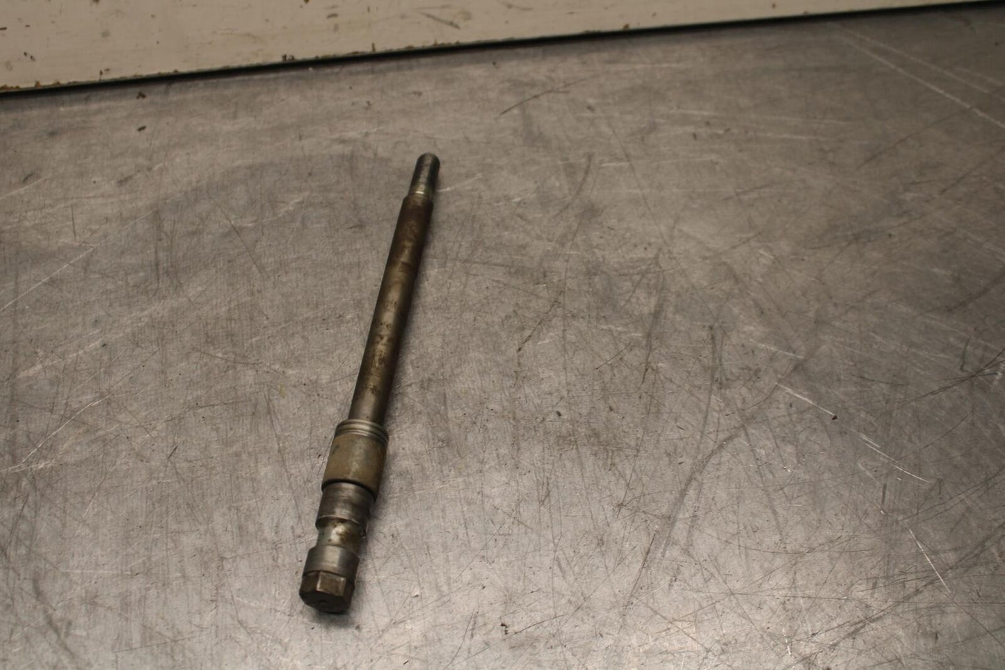 1983 Honda V45 Magna VF750C FRONT WHEEL RIM AXLE PIVOT BOLT 44301-461-770 BB91