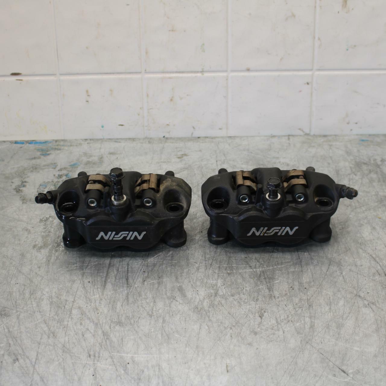 19-20 KAWASAKI NINJA ZX6R RIGHT LEFT FRONT BRAKE CALIPER SET PAIR CALIPERS BB419