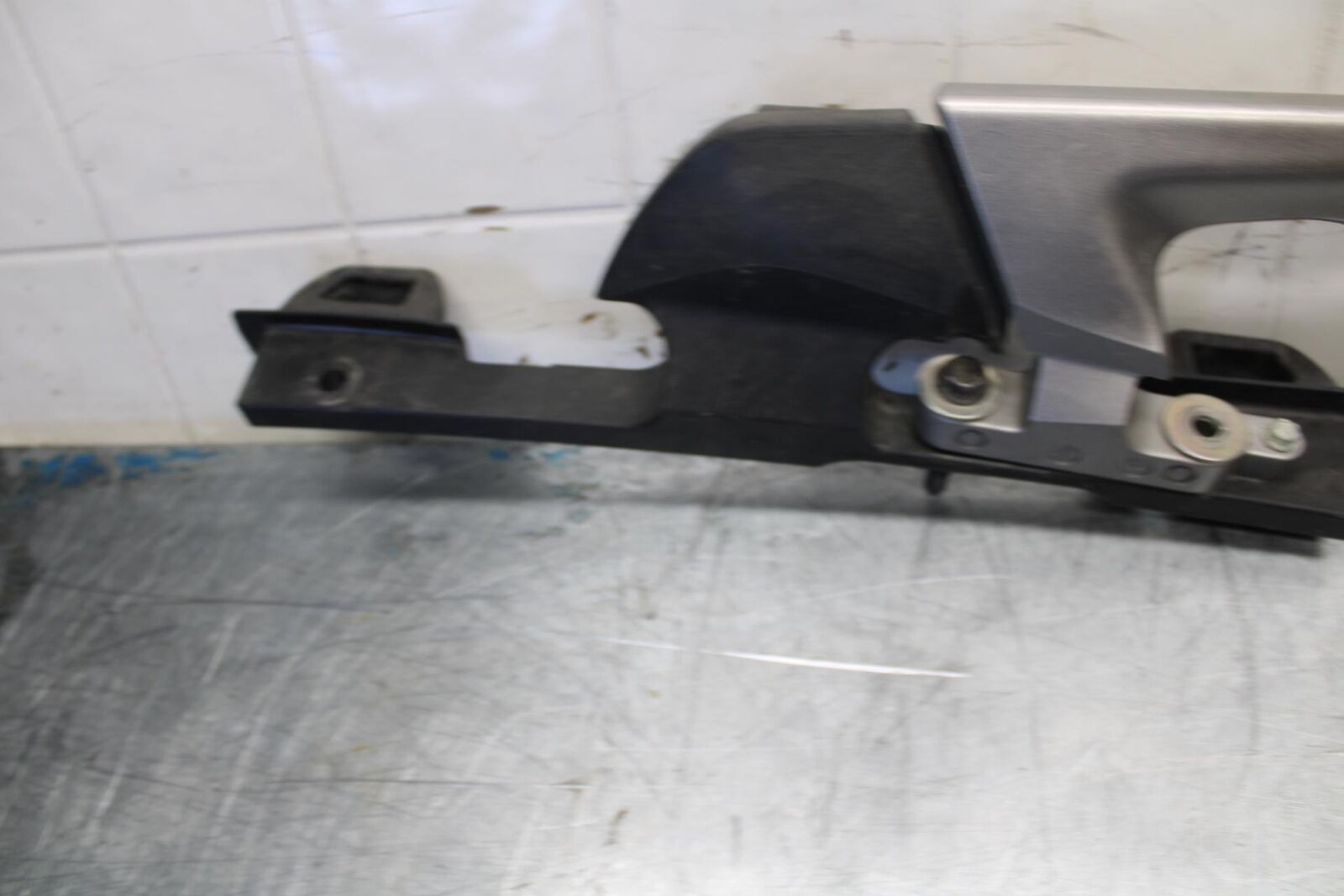 07-08 KAWASAKI CONCOURS 1400 ABS REAR RACK BACK GRAB BB449