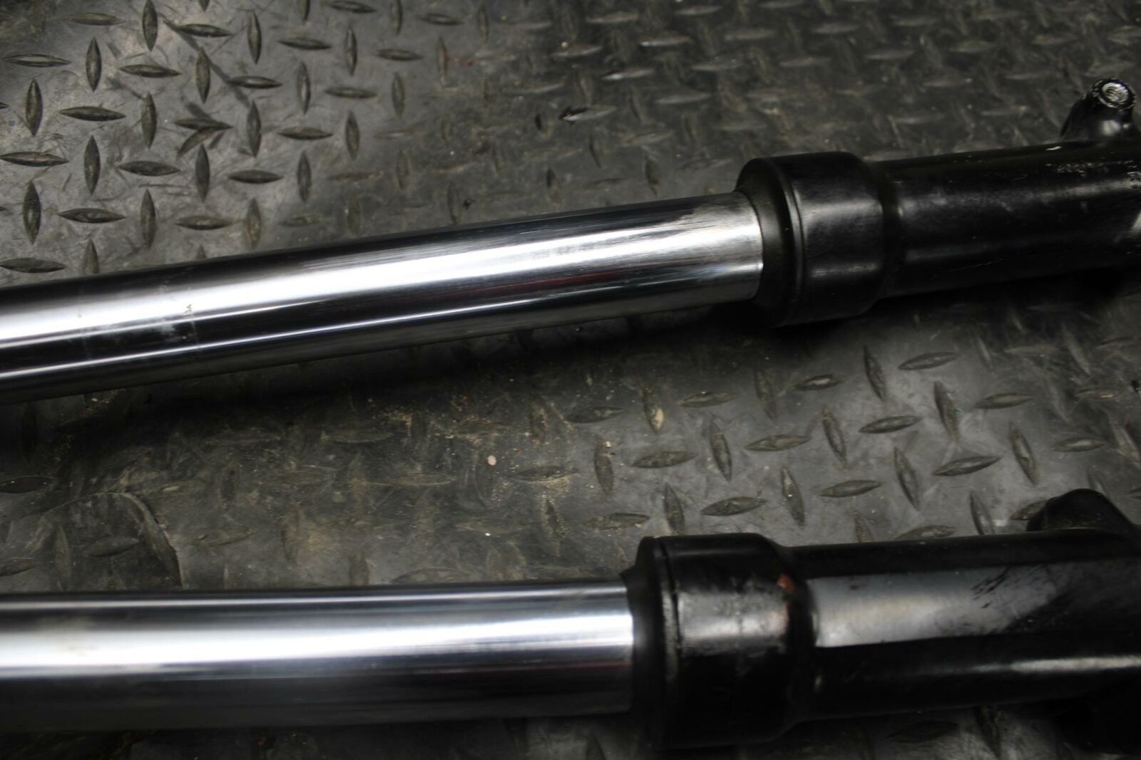 86 SUZUKI GS750ES FRONT FORKS SHOCK SUSPENSION SET PAIR BB233