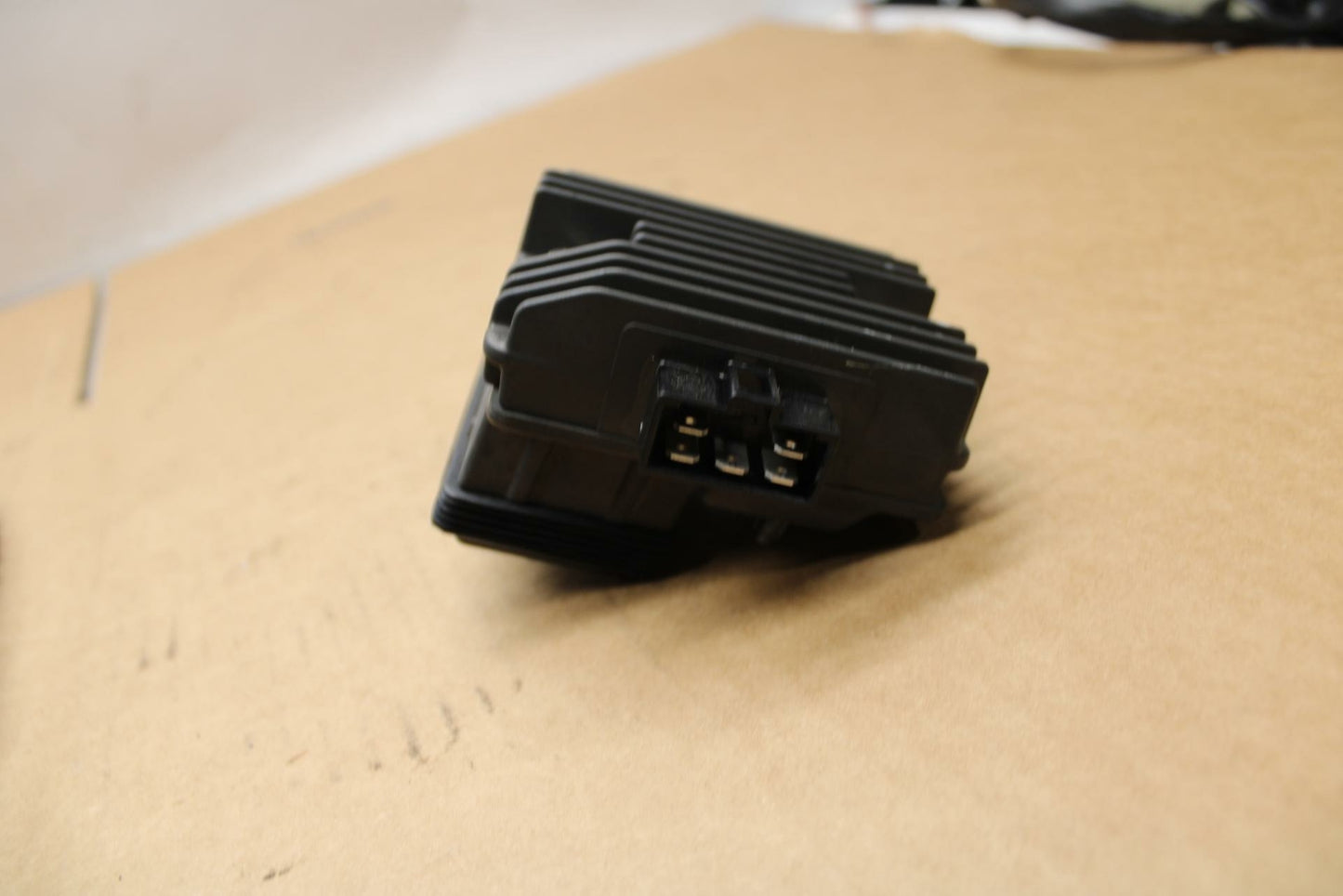 19-21 YAMAHA YZF R3 RECTIFIER VOLTAGE REGULATOR BB378