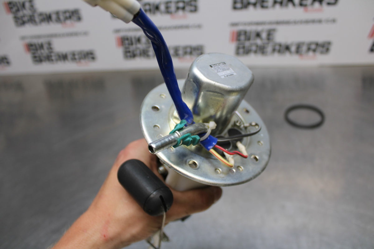 06-07 SUZUKI GSXR 600 FUEL PUMP GAS PETROL SENDER UNIT BB170
