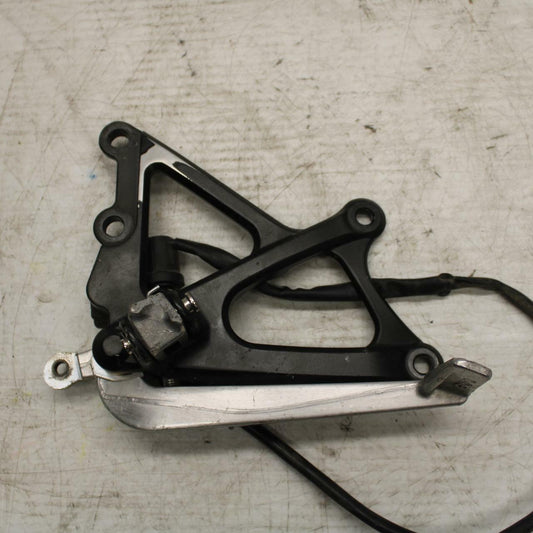 09-14 YAMAHA YZF R1 RIGHT REARSET REAR SET DRIVER FOOT PEG REST STOP BB286