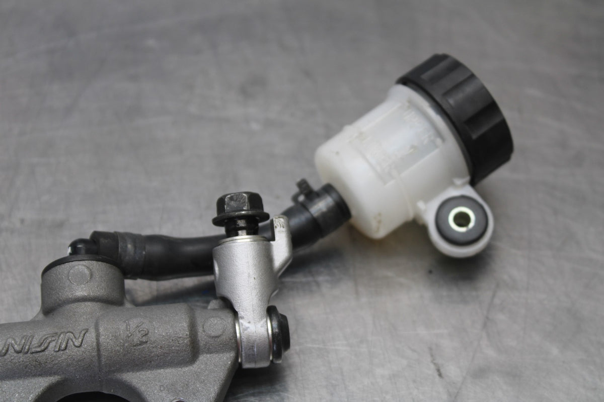 17 YAMAHA YZF R6 REAR BACK BRAKE MASTER CYLINDER W RESERVOIR BB922