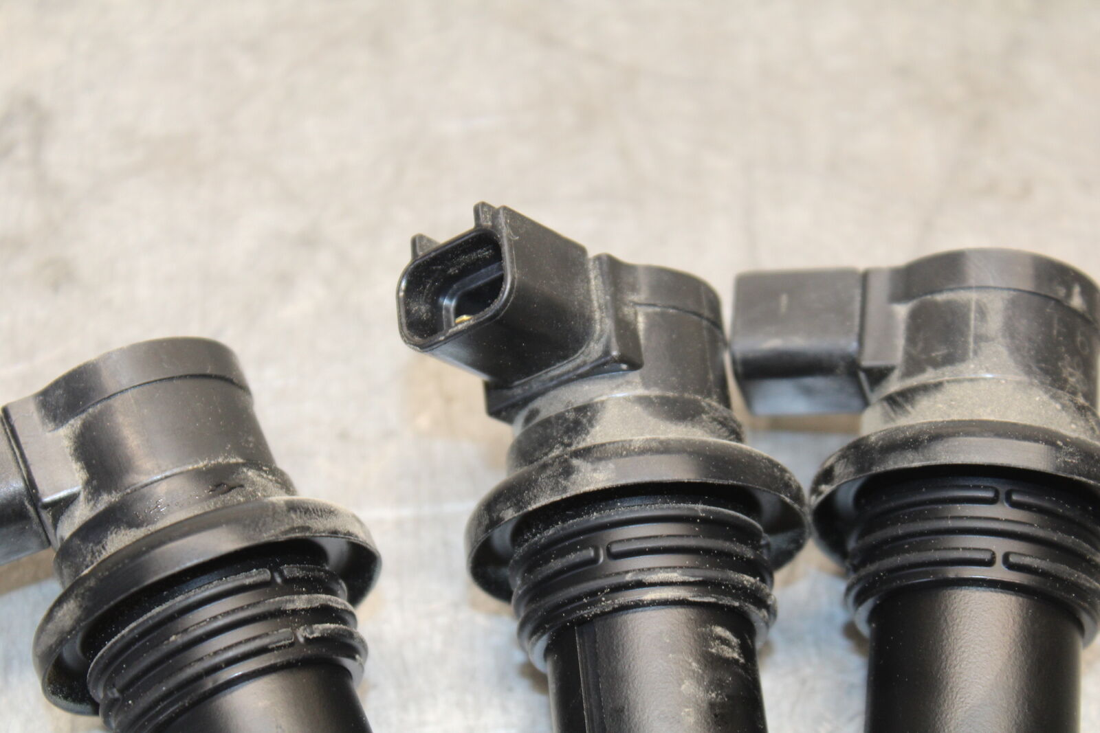 22-24 YAMAHA XSR900 IGNITION COILS COIL SPARK PLUG CAPS  BB683