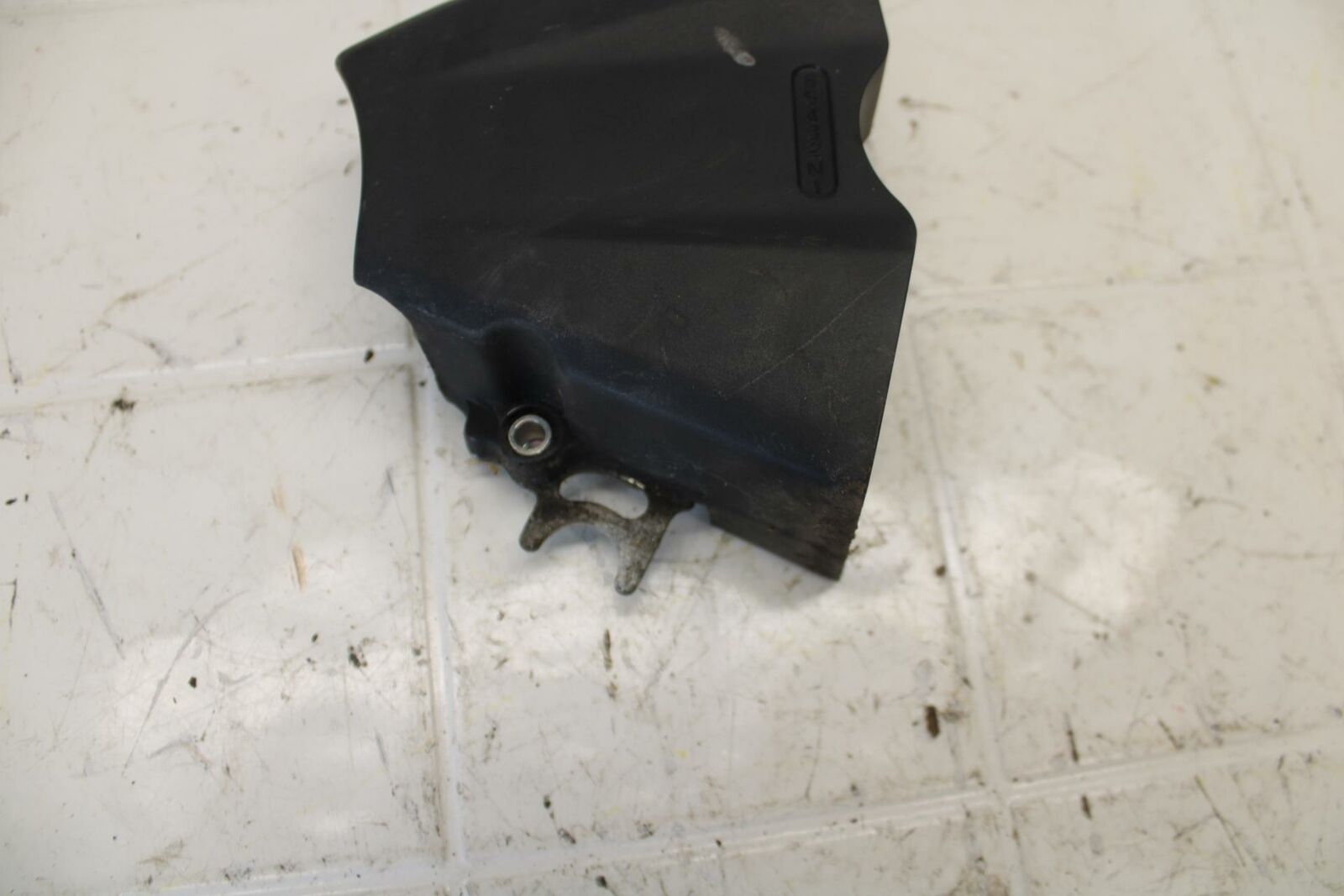 11-13 HONDA CBR250R ENGINE SPROCKET COVER 11360-KYJ-900 BB13