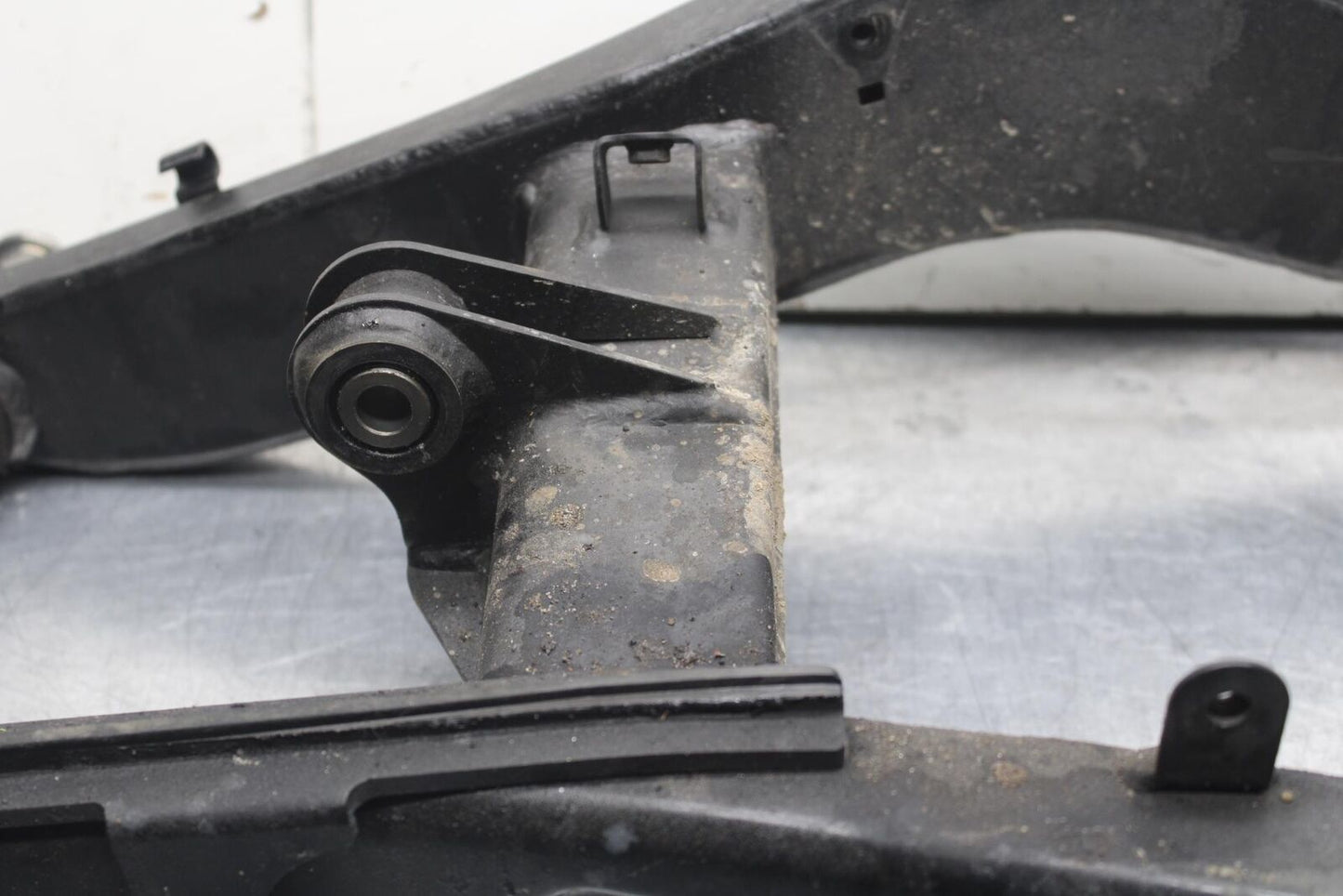 12-17 KAWASAKI ER-6N Z650 REAR SWINGARM BACK SUSPENSION SWING ARM BB607