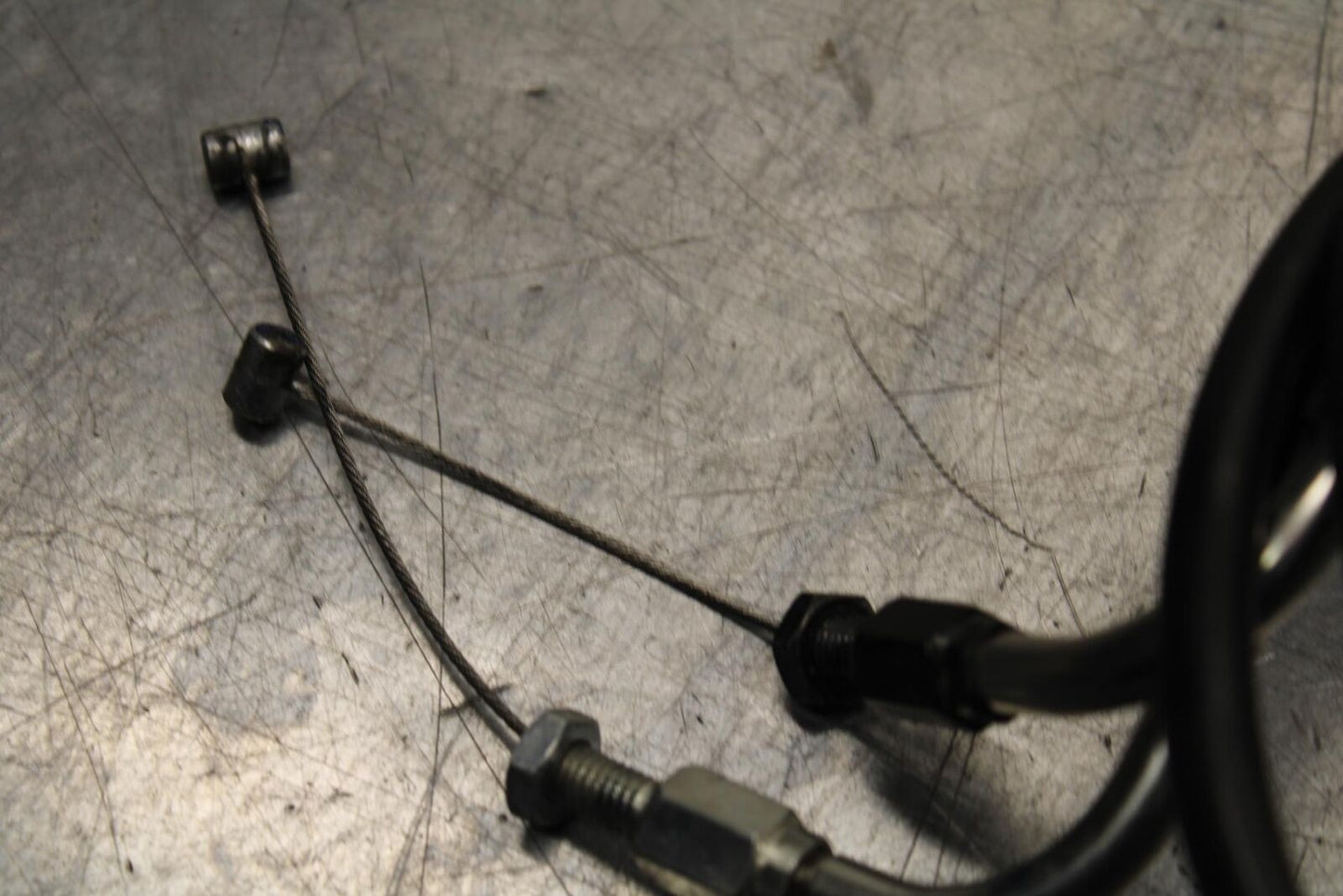 20-21 YAMAHA XSR900 THROTTLE CABLES LINES BB599
