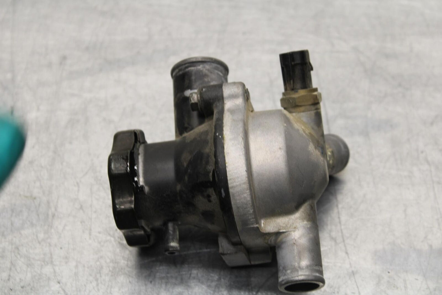 2005 Kawasaki Vulcan 1600 VN1600A Classic THERMOSTAT HOUSING BB574