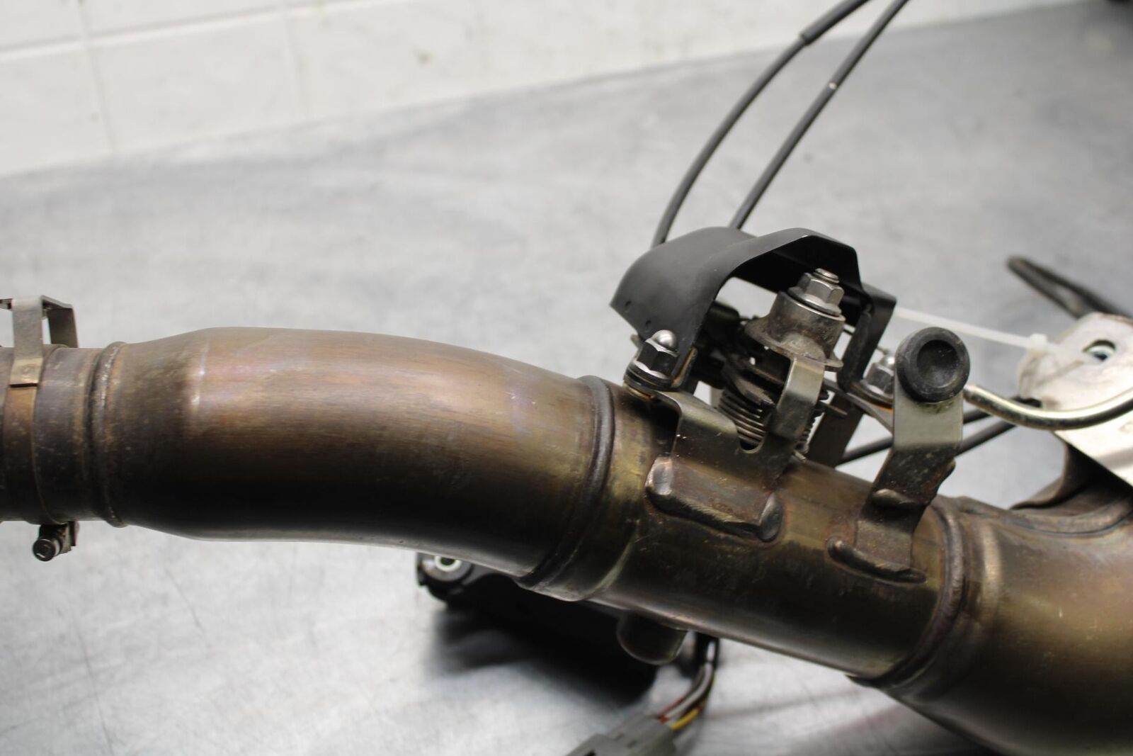 20 SUZUKI GSXR 1000 EXHAUST HEADER PIPES MANIFOLD BB597