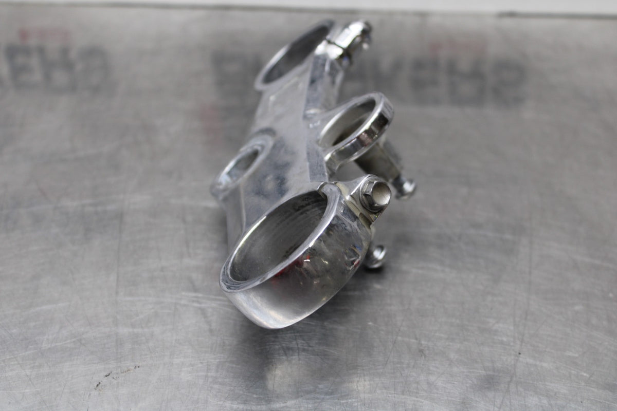 01-02 SUZUKI GSXR1000 FORKS UPPER TRIPLE TREE CLAMP BB820