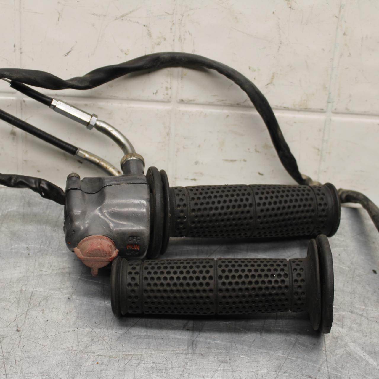 1977 Honda CB550K --- RIGHT CLIP ON HANDLE KILL OFF START SWITCH  BB592