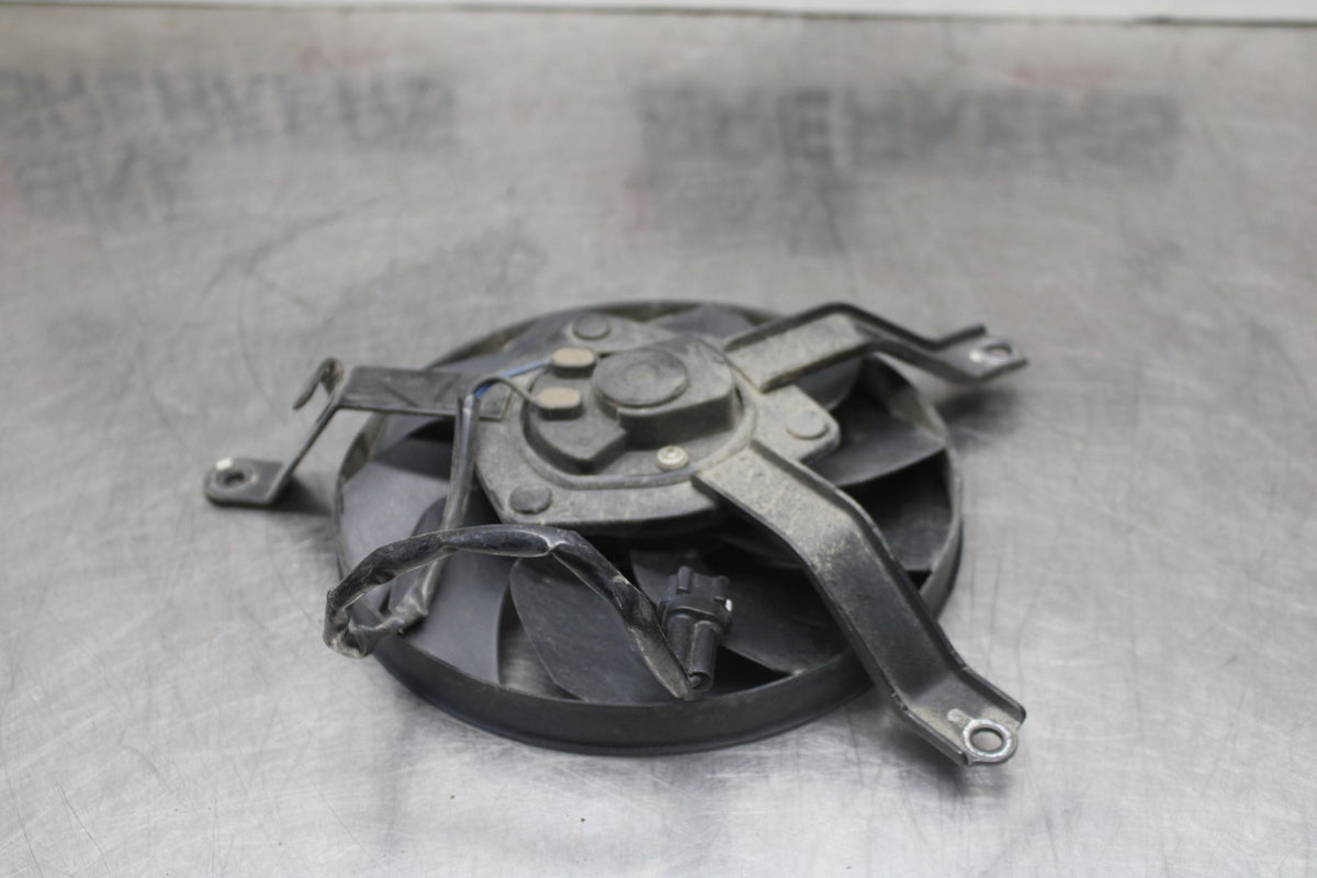 23 KAWASAKI Z900RS ENGINE RADIATOR COOLING FAN BB935