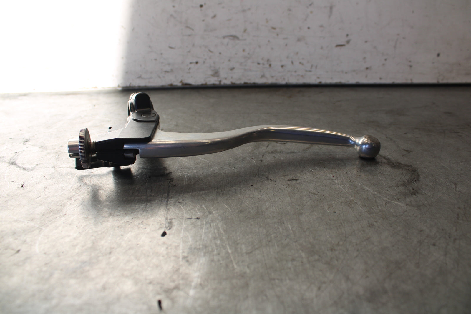07-08 TRIUMPH DAYTONA 675 CLUTCH PERCH MOUNT WITH LEVER BB685