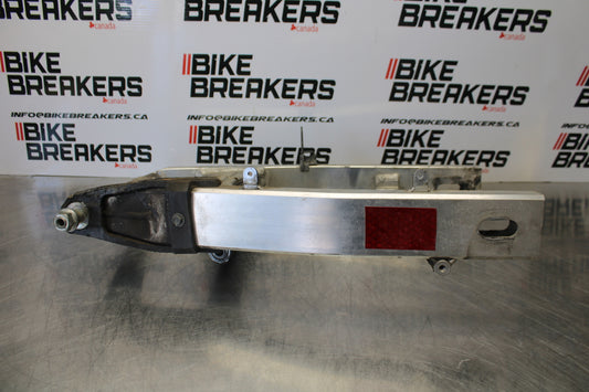 03 SUZUKI SV650S REAR SWINGARM BACK SUSPENSION SWING ARM BB167