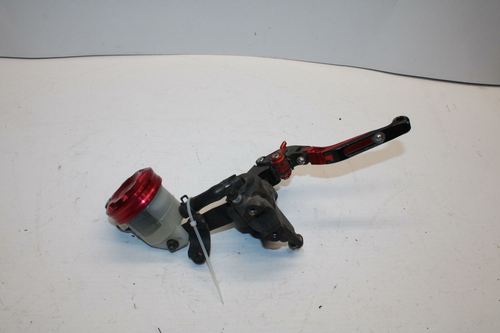 11-12 KAWASAKI Z1000 FRONT BRAKE MASTER CYLINDER w/ LEVER BB249