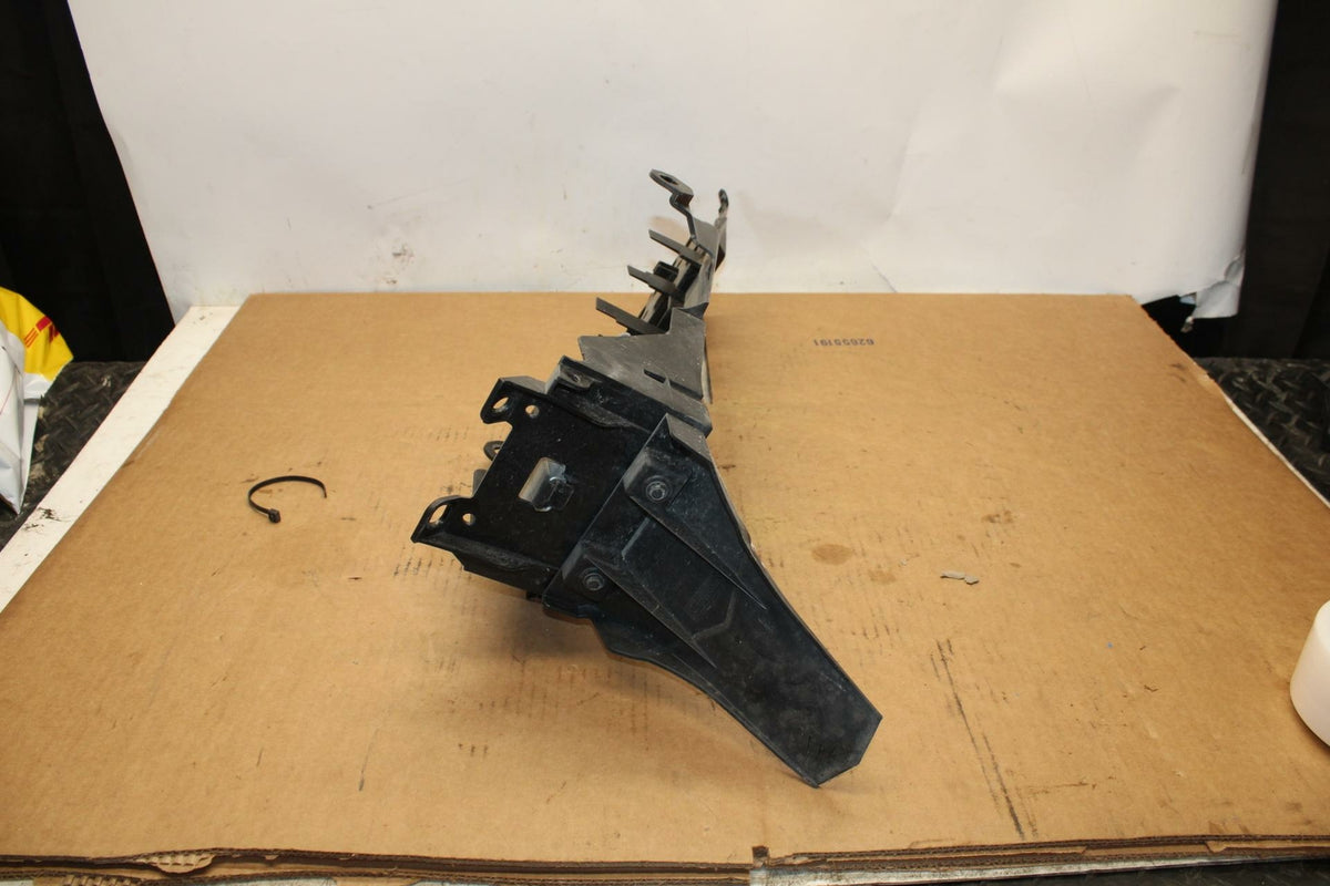 15-17 YAMAHA YZF R3 REAR BACK TAIL UNDERTAIL BATTERY TRAY PLASTIC BB380