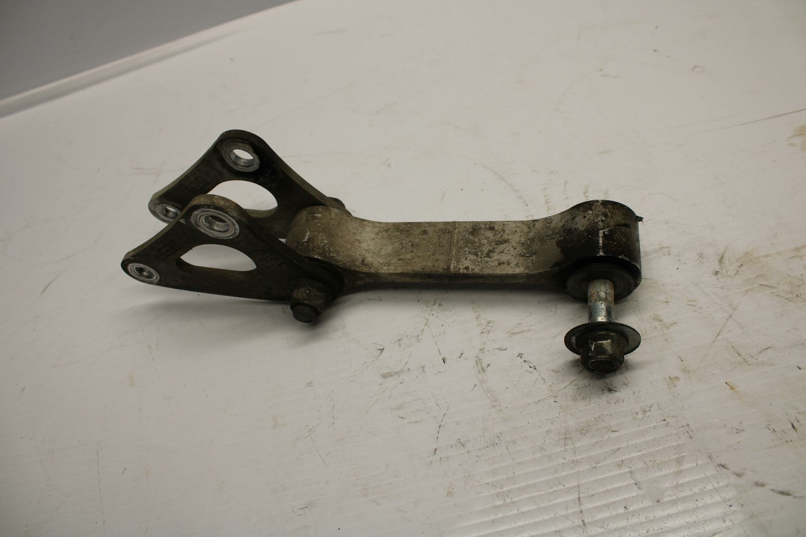 11-19 SUZUKI GSXR600  DOGBONE SHOCK LINKAGE LINK 62602-14860 62611-14J00  BB 241