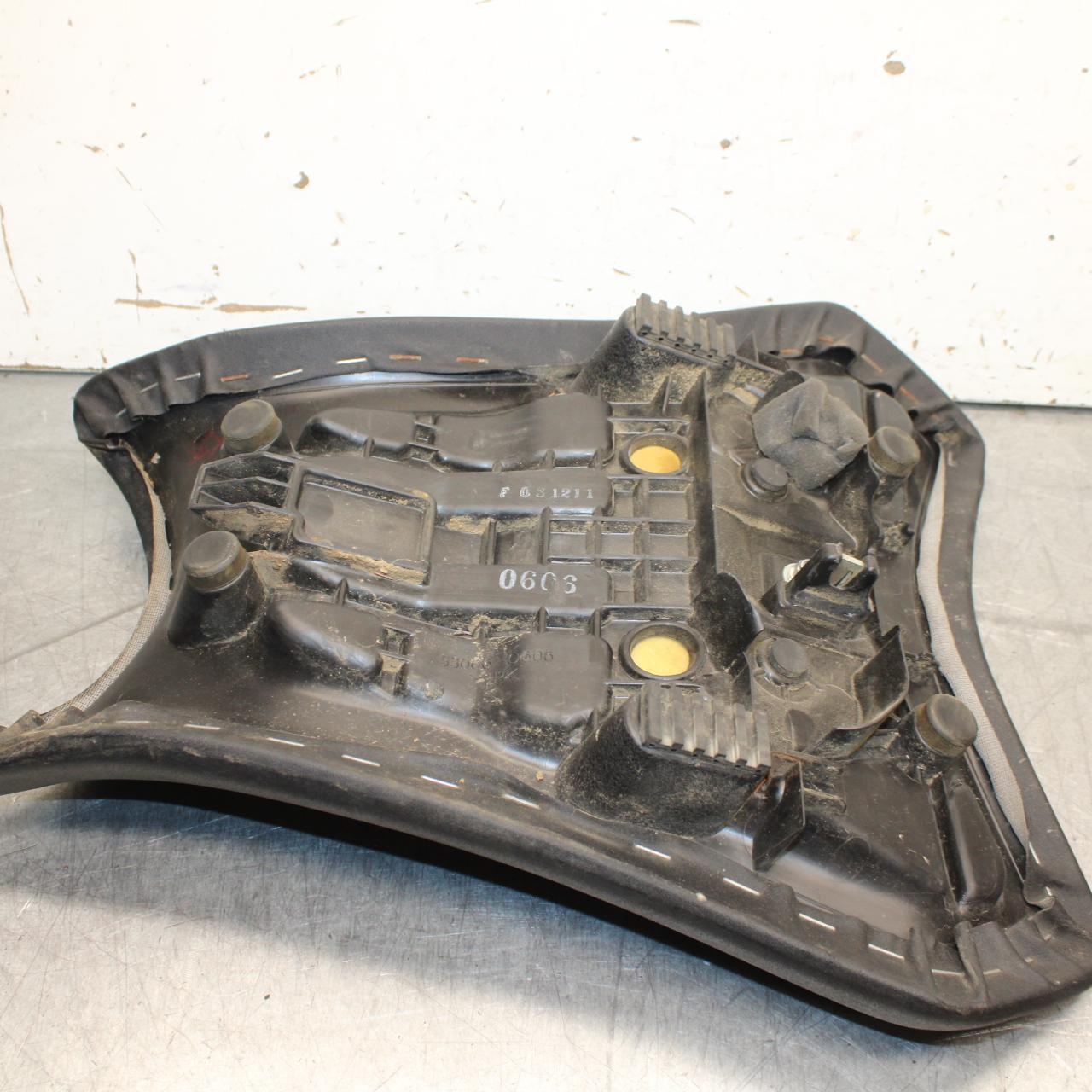 21 KAWASAKI NINJA ZX6R FRONT DRIVERS SEAT PAD SADDLE PILLION 53066-0606-MA BB647