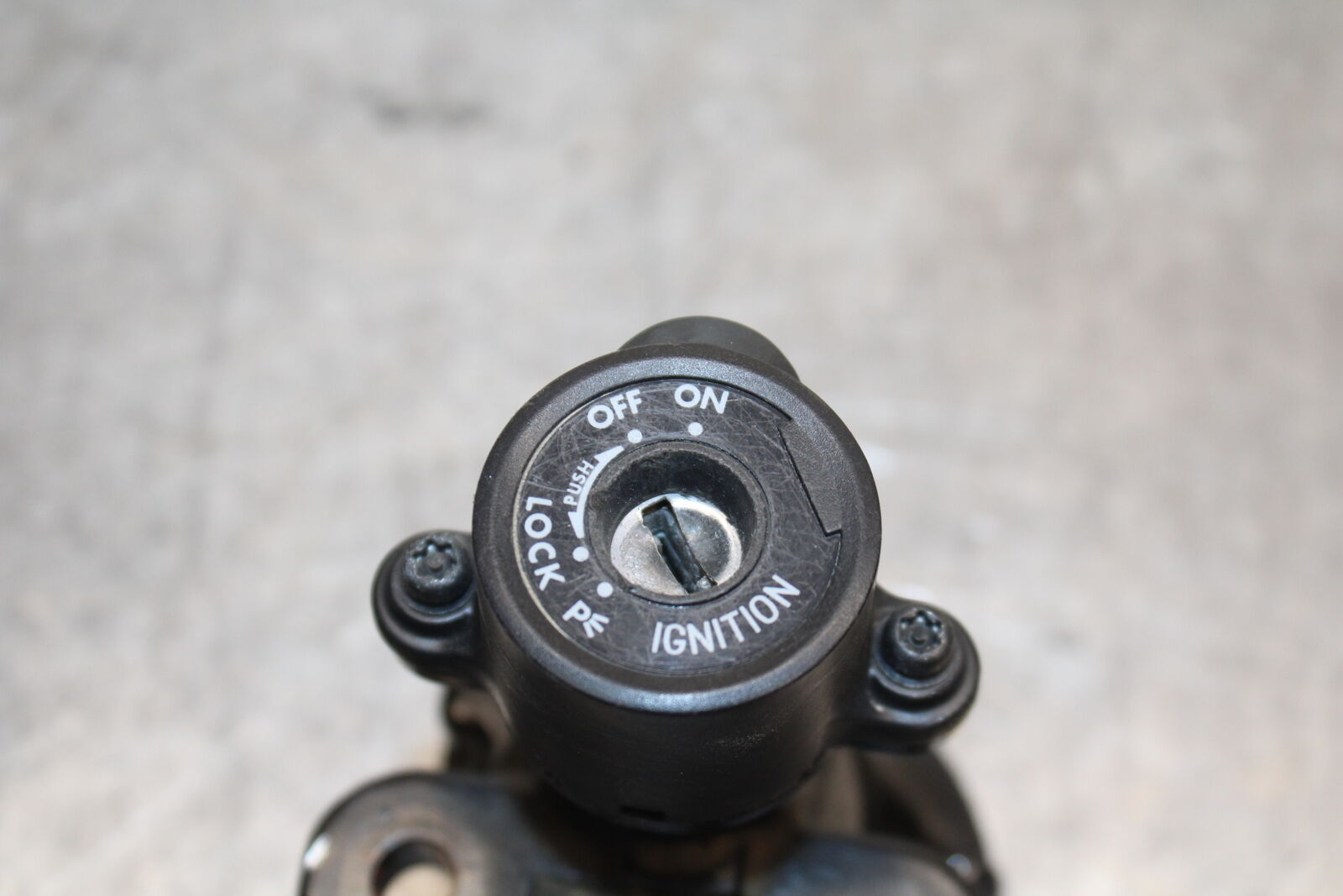 11-24 SUZUKI GSXR750 IGNITION LOCK W KEY BB714