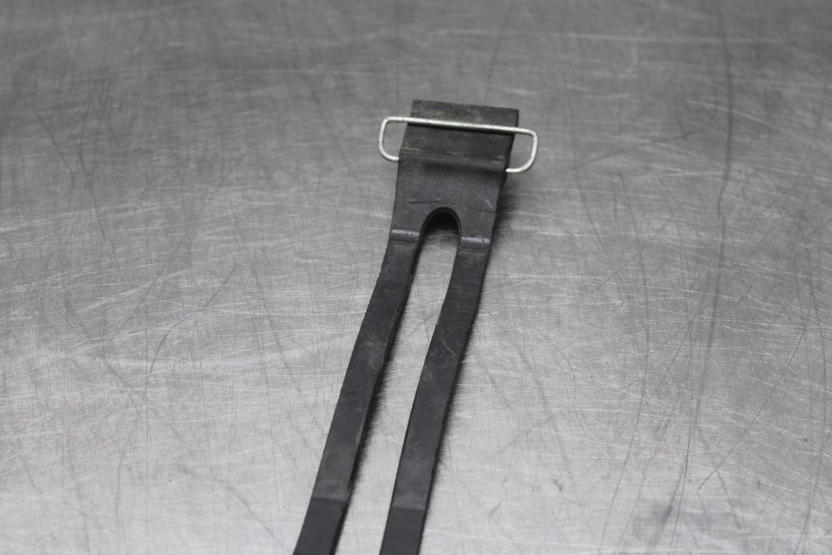 08 KAWASAKI NINJA ZX10R BATTERY HOLD DOWN CLAMP STRAP BB902