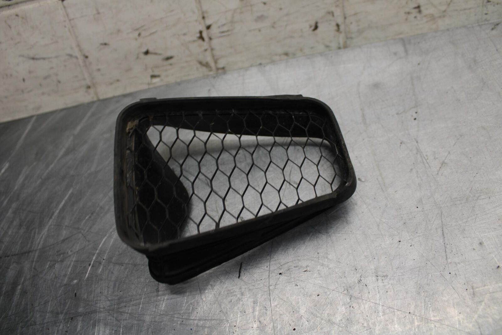 07-12 HONDA CBR600RR AIR INTAKE GRILL BB500