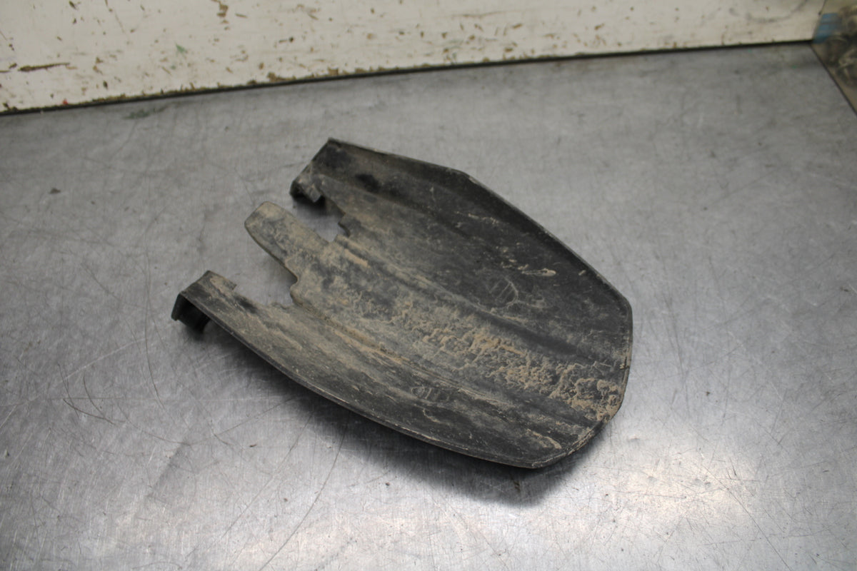 13-16 KTM 390 DUKE REAR BACK WHEEL TIRE HUGGER FENDER BB748