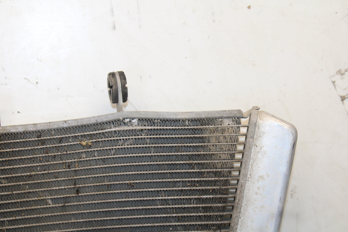 05-06 SUZUKI GSXR1000 ENGINE RADIATOR COOLER COOLING RADIATER 17710-41G00 BB663